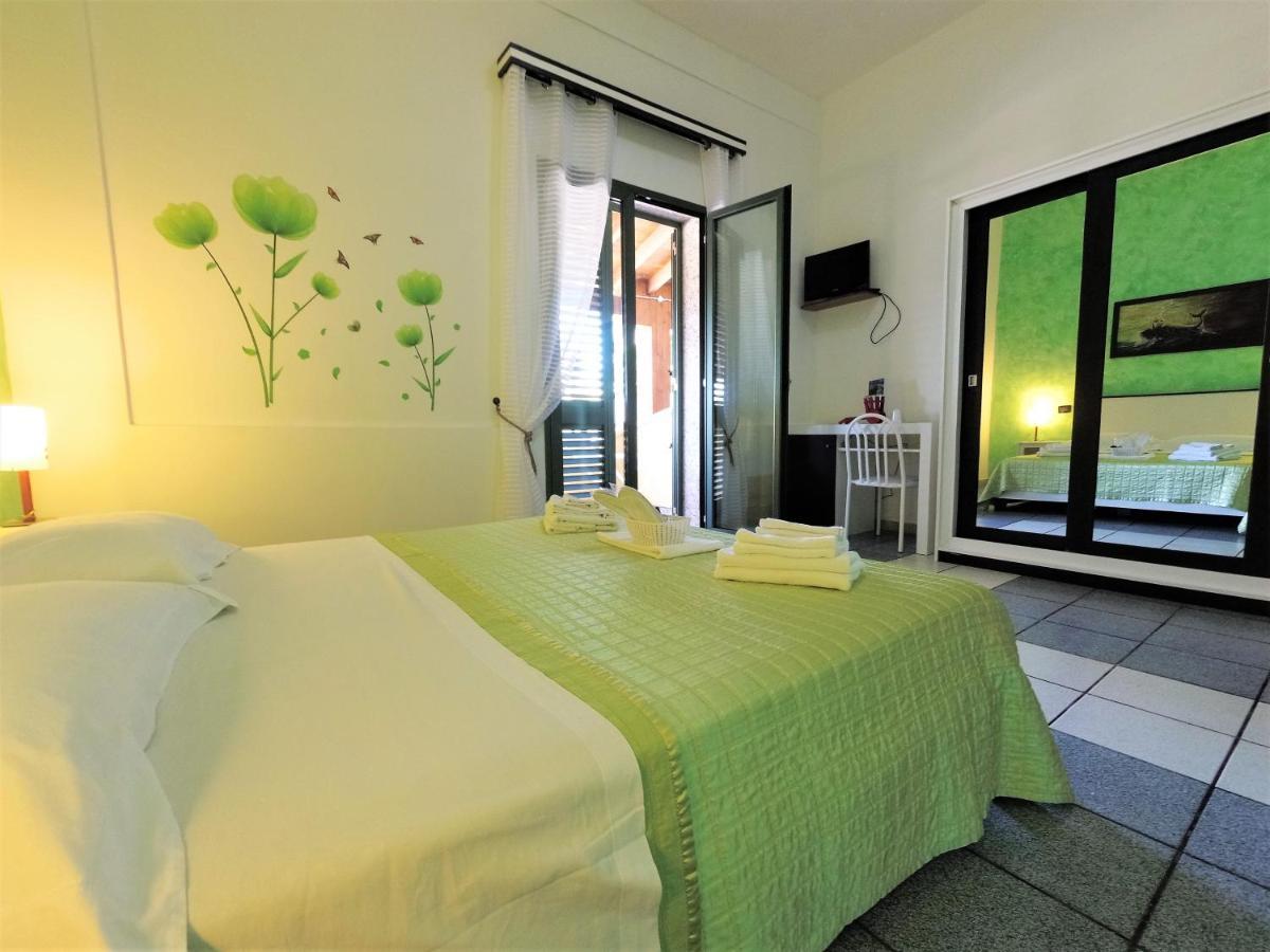 Hotel Alba Chiara Sant'Andrea Salento Exteriör bild