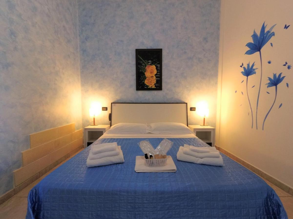 Hotel Alba Chiara Sant'Andrea Salento Exteriör bild