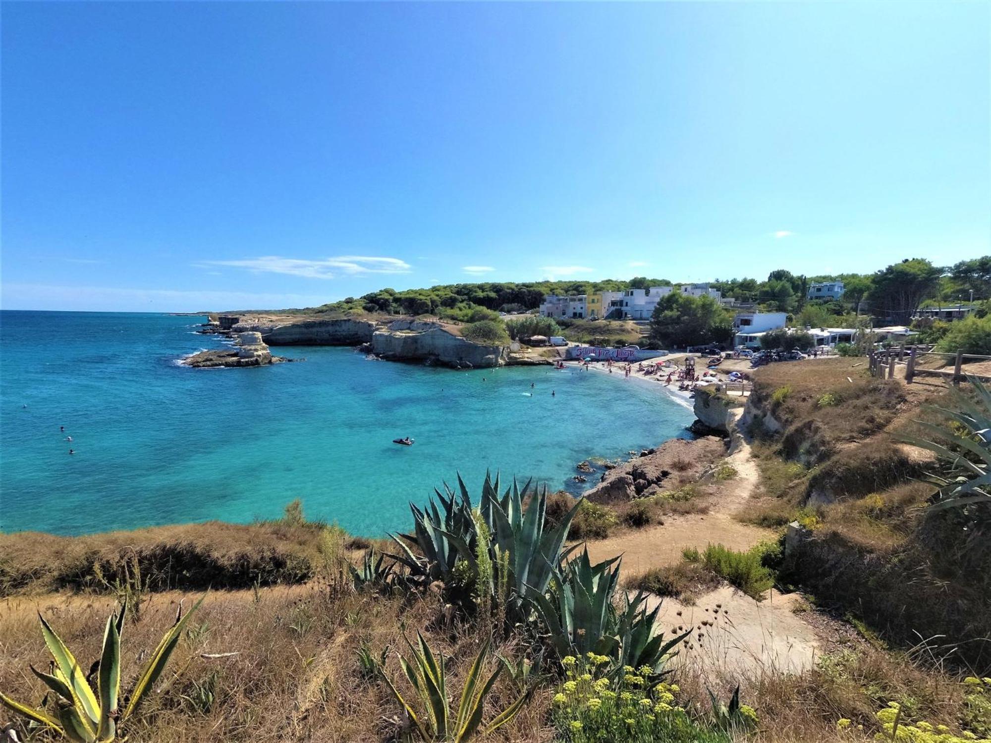 Hotel Alba Chiara Sant'Andrea Salento Exteriör bild